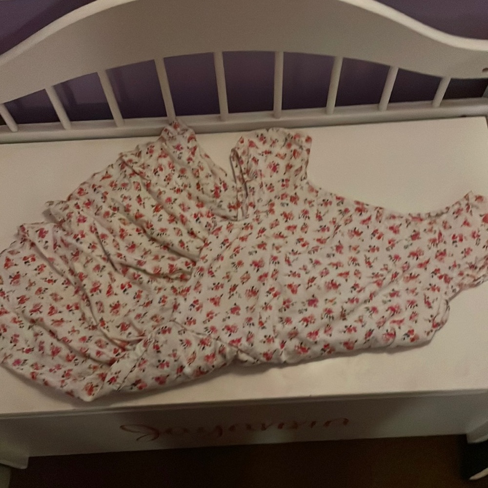 Abercrombie Kids dress size 15/16, white with pink flowers 🌷